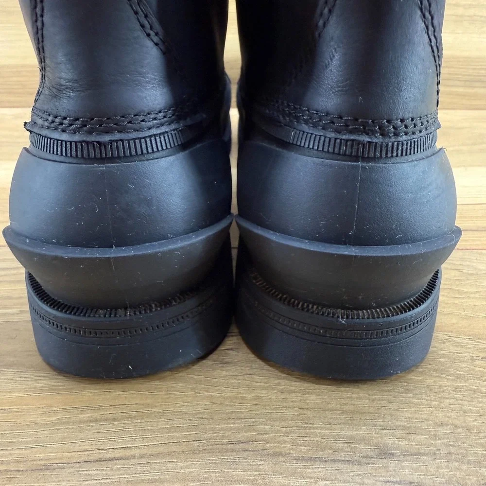 UGG Youth Big Boys Boots Size 7.5 Gaston Mid Duck Waterproof‎ Lace Up